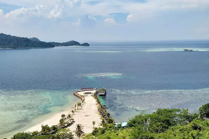Pantai Tersembunyi di Pesawaran Lampung untuk Pecinta Alam